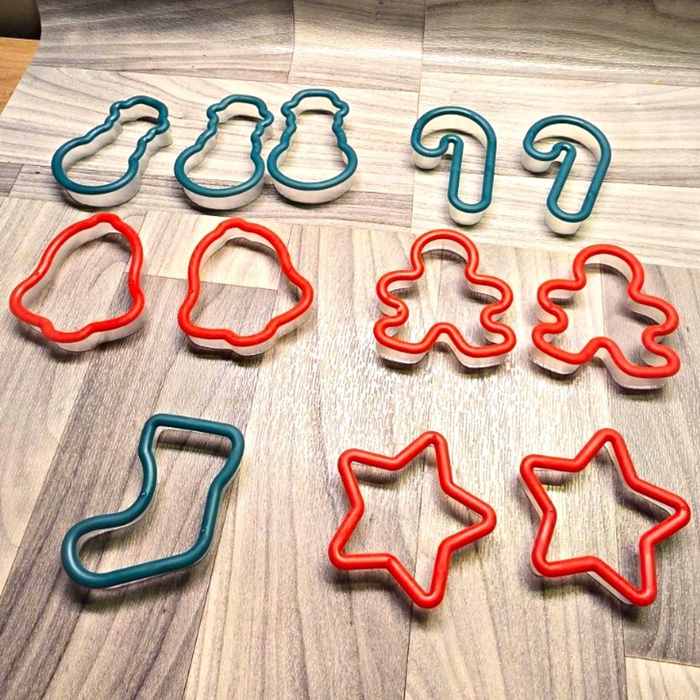 12pc Christmas Plastic Cookie Cutters Set Red/Green Snowman Star Candy Cane